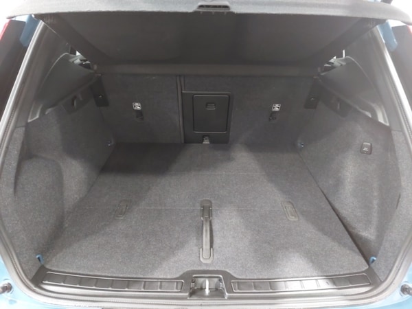 Used Volvo XC40 2024 for sale - 76348054: Photo 8