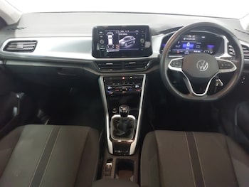 Used Volkswagen T-Roc 2023 for sale - 78491030: Photo