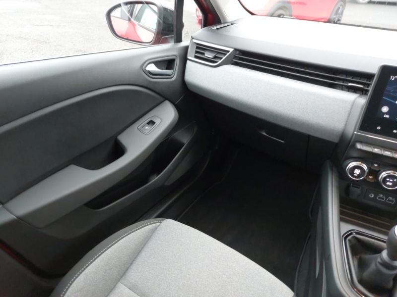 Used Renault Clio 2024 for sale - 76492825: Photo 10