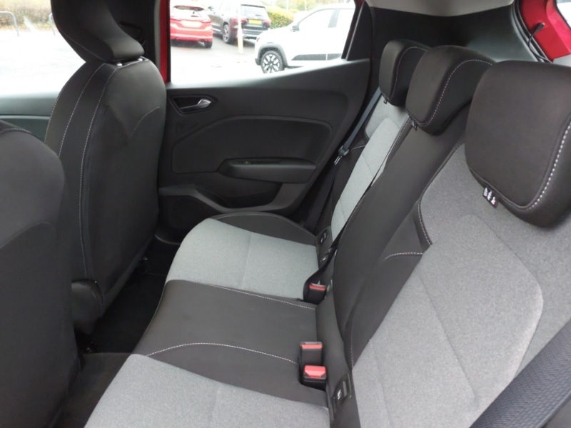 Used Renault Clio 2024 for sale - 76492825: Photo 6