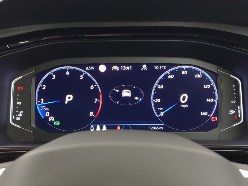 Used Volkswagen T-Roc 2023 for sale - 77948640: Photo 10