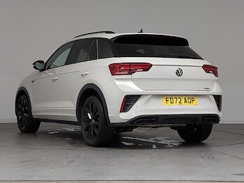 Used Volkswagen T-Roc 2023 for sale - 77948640: Photo