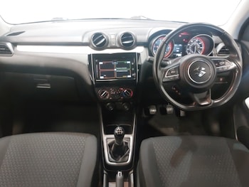 Used Suzuki Swift 2020 for sale - 75663443: Photo
