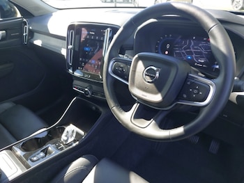 Used Volvo XC40 2024 for sale - 77190244: Photo