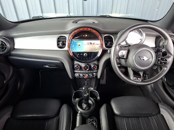 Used MINI Hatch 2023 for sale - 79492556: Photo