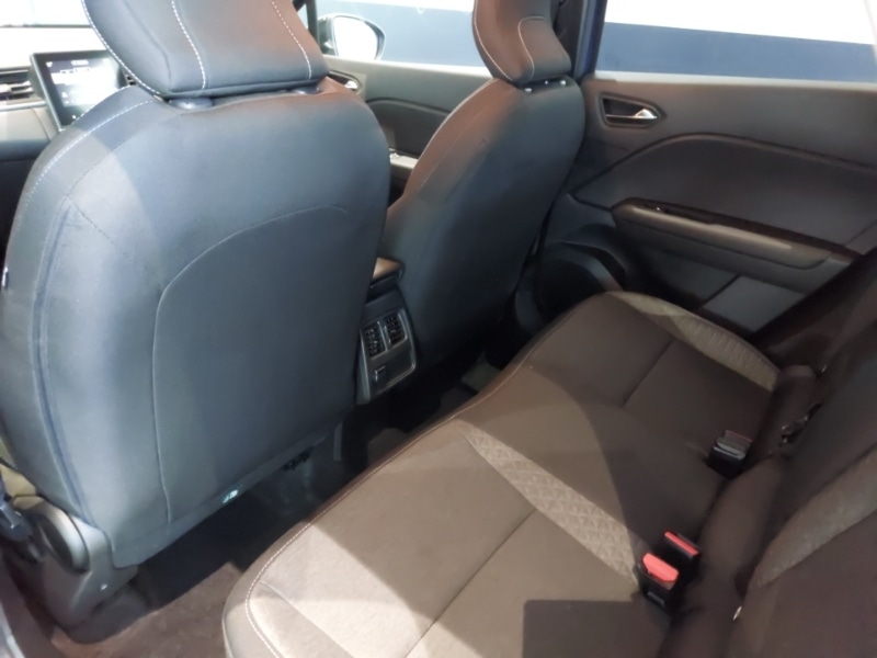 Used Renault Captur 2023 for sale - 77266136: Photo 6