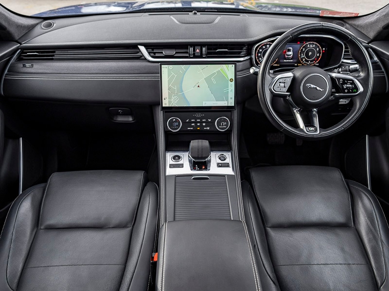 Used Jaguar F-Pace 2021 for sale - 76721268: Photo 2