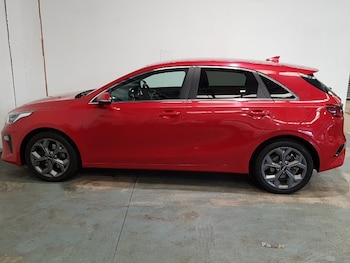 Used Kia Ceed 2020 for sale - 75613886: Photo