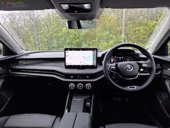 Used Skoda Superb 2024 for sale - 76459639: Photo