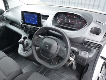 Used Peugeot Partner 2023 for sale - 78977556: Photo