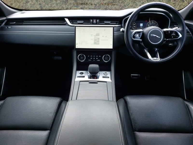 Used Jaguar F-Pace 2022 for sale - 77912654: Photo 2