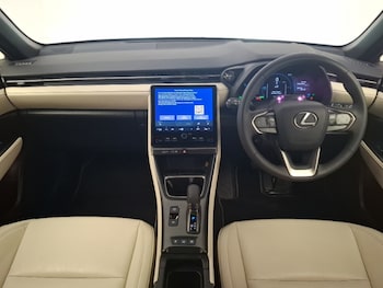 Used Lexus LBX 2024 for sale - 79457427: Photo
