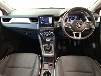 Used Renault Captur 2022 for sale - 75652048: Photo