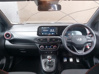 Used Hyundai i10 2023 for sale - 78080310: Photo