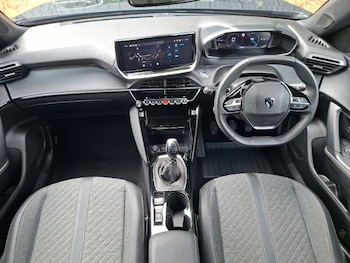 Used Peugeot 2008 2024 for sale - 79534526: Photo