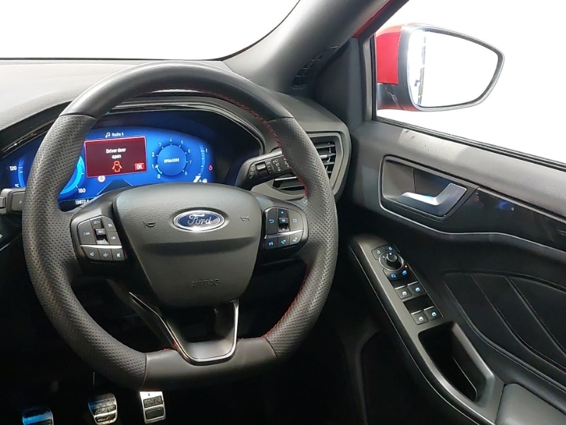 Used Ford Focus 2023 for sale - 78032424: Photo 10