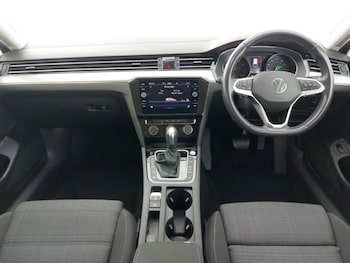 Used Volkswagen Passat 2021 for sale - 75695180: Photo