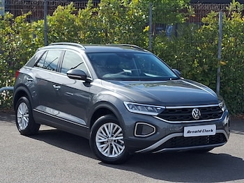 Used Volkswagen T-Roc 2024 for sale - 78355847: Photo