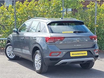 Used Volkswagen T-Roc 2024 for sale - 78355847: Photo