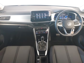 Used Volkswagen T-Roc 2024 for sale - 78378047: Photo