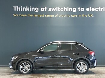 Used Volkswagen T-Roc 2022 for sale - 77449042: Photo