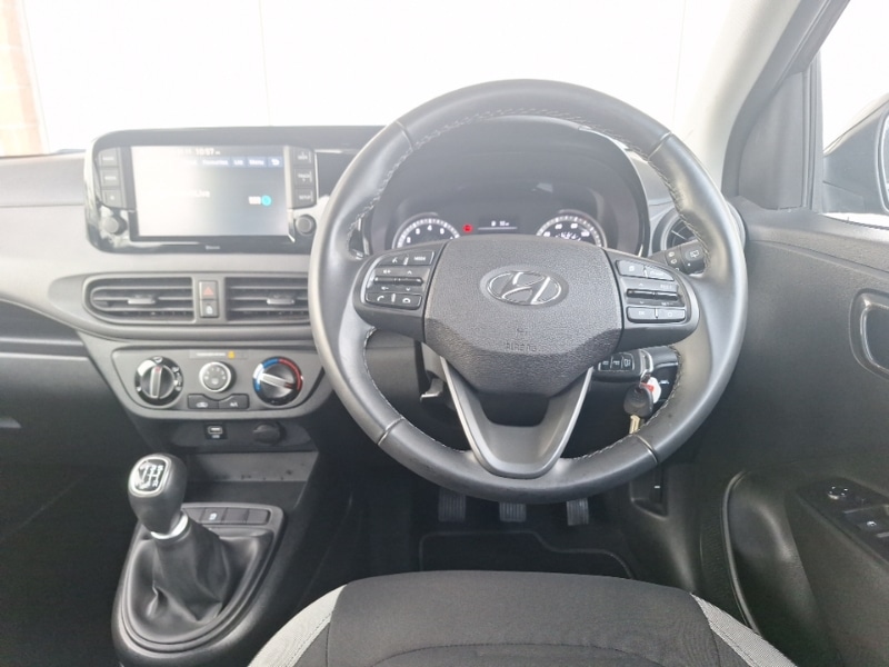 Used Hyundai i10 2022 for sale - 76437473: Photo 2