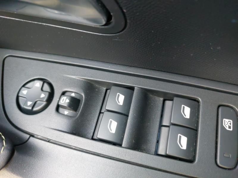 Used Peugeot 2008 2024 for sale - 76583883: Photo 12