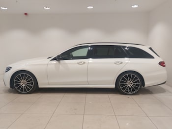 Used Mercedes-Benz E Class 2021 for sale - 76721321: Photo