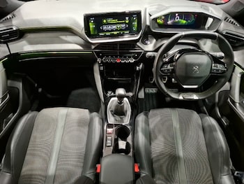 Used Peugeot 2008 2022 for sale - 78284089: Photo