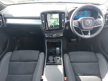 Used Volvo XC40 2026 for sale - 79736658: Photo
