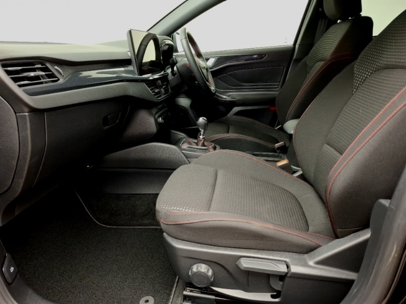 Used Ford Focus 2023 for sale - 77353103: Photo 5