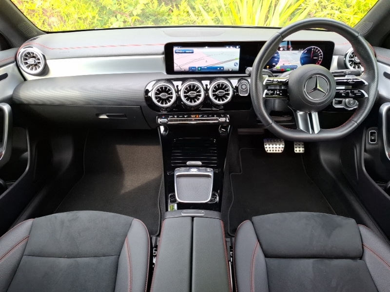 Used Mercedes-Benz CLA 2024 for sale - 76548592: Photo 2