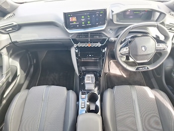 Used Peugeot 2008 2024 for sale - 76404092: Photo