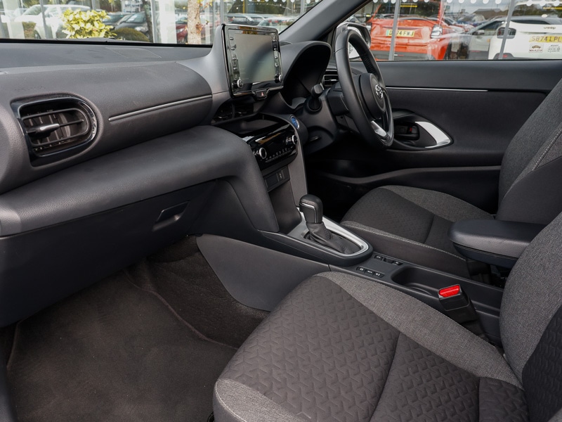 Used Toyota Yaris Cross 2022 for sale - 77126856: Photo 5