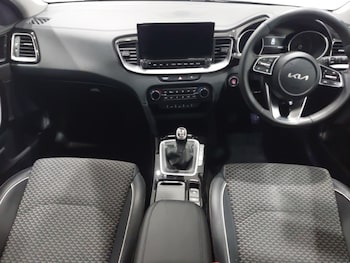 Used Kia XCeed 2023 for sale - 79501123: Photo