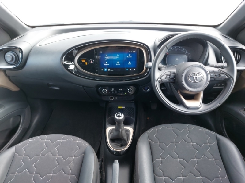 Used Toyota Aygo X 2023 for sale - 76683320: Photo 2