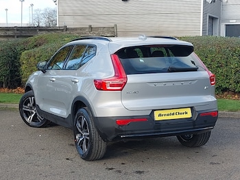 Used Volvo XC40 2023 for sale - 77472321: Photo