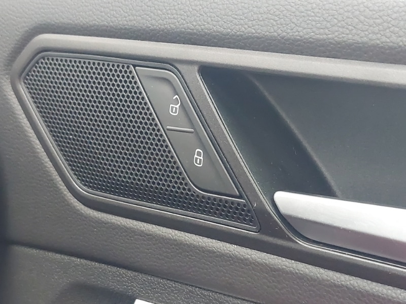 Used Volkswagen Tiguan 2023 for sale - 77777932: Photo 11