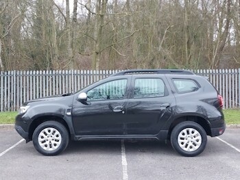 Used Dacia Duster 2022 for sale - 77419540: Photo