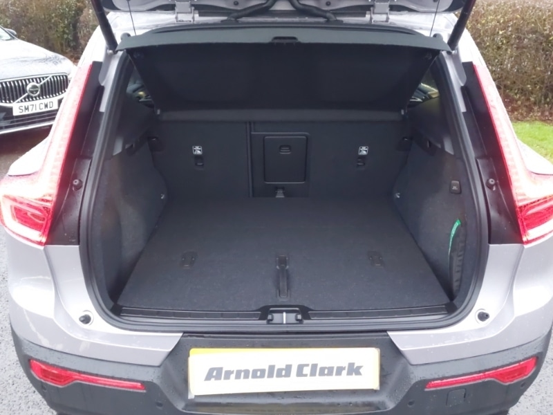 Used Volvo XC40 2025 for sale - 76970925: Photo 8