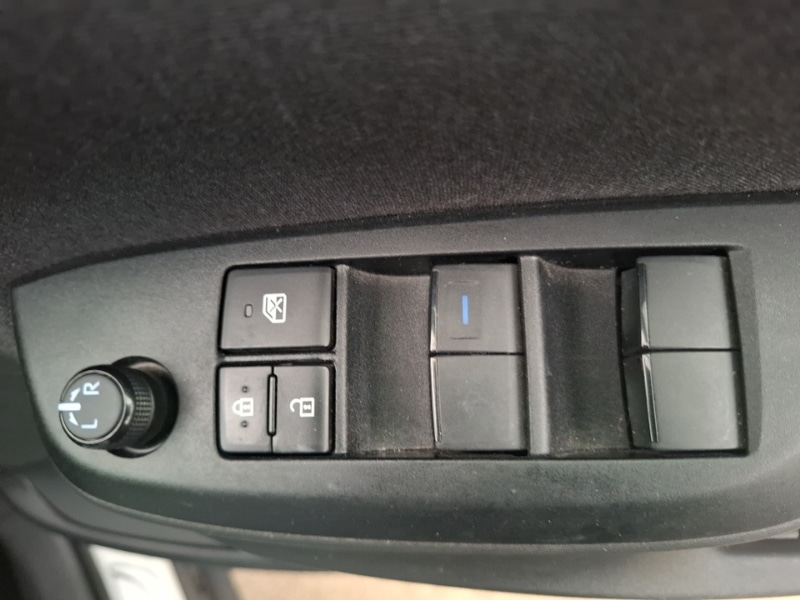 Used Toyota Yaris Cross 2023 for sale - 77597327: Photo 12