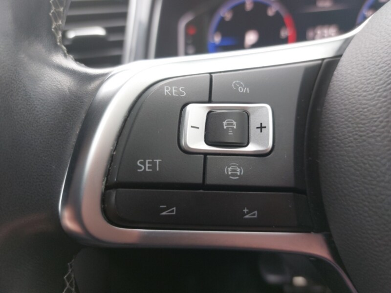 Used Volkswagen T-Roc 2021 for sale - 77949898: Photo 12