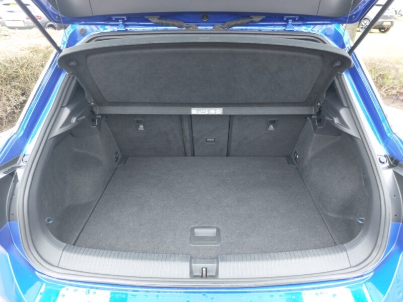 Used Volkswagen T-Roc 2021 for sale - 77949898: Photo 8