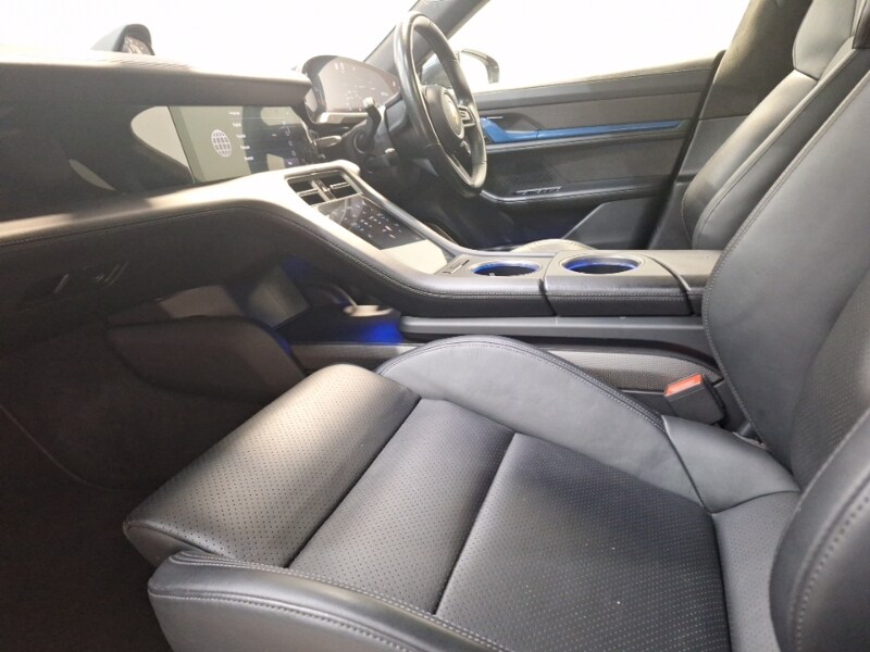 Used Porsche Taycan 2020 for sale - 78218907: Photo 5