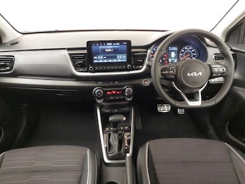 Used Kia Stonic 2023 for sale - 78156308: Photo