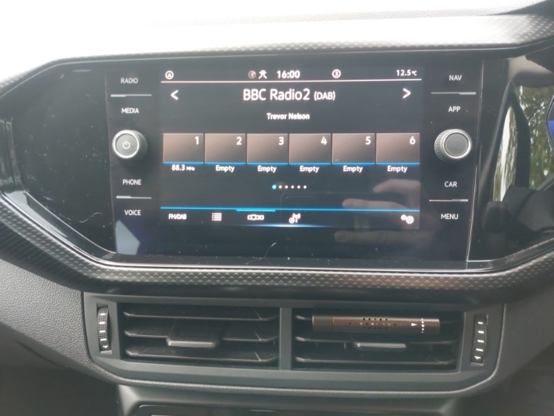 Used Volkswagen T-Cross 2022 for sale - 76700336: Photo 10