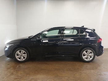 Used Volkswagen Golf 2021 for sale - 77875340: Photo