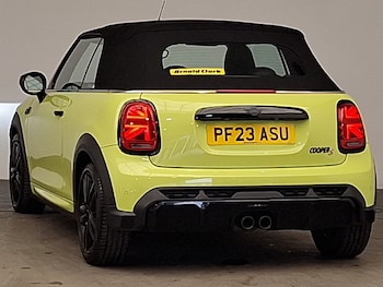 Used MINI Convertible 2023 for sale - 78093324: Photo