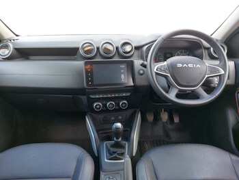 Used Dacia Duster 2023 for sale - 78841629: Photo