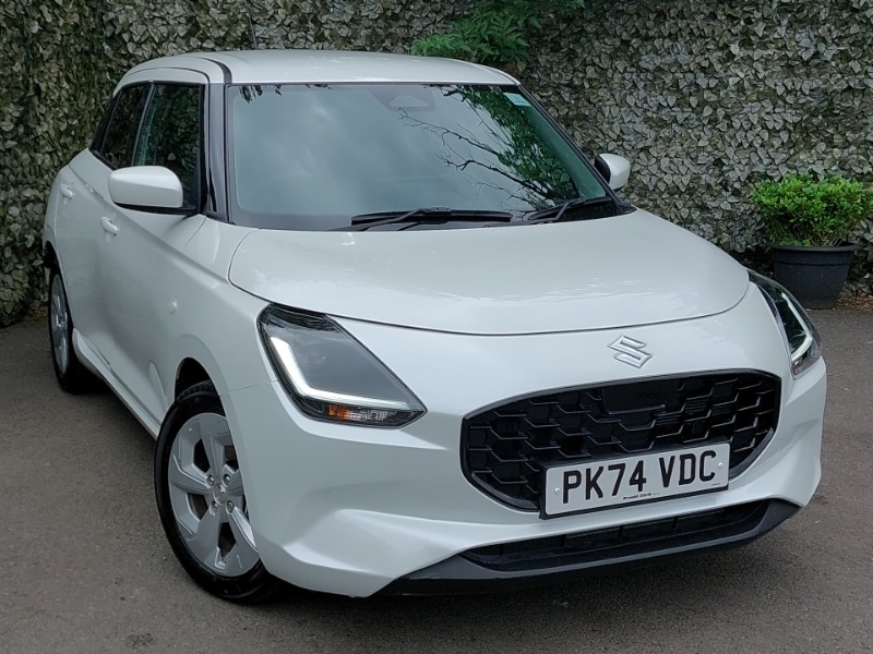 Used Suzuki Swift 2024 for sale - 76567593: Photo 1